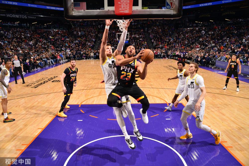 台上重拾辉 台上重拾辉