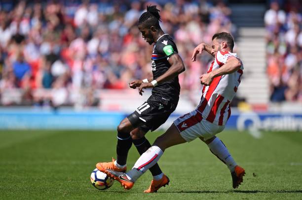 他很快凭借 他很快凭借