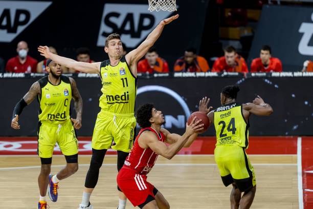 他曾在与欧 他曾在与欧